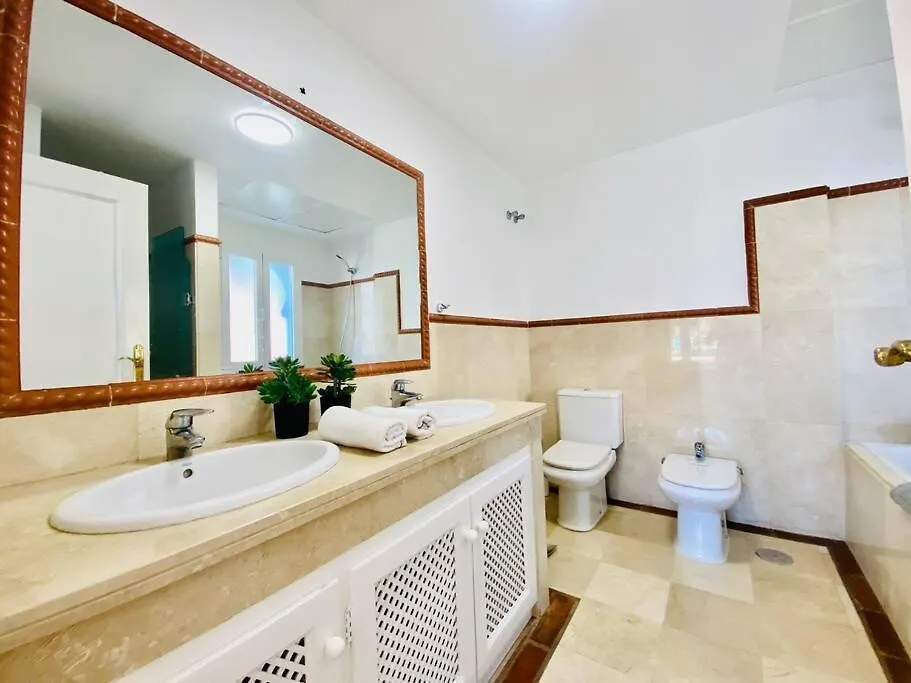 La Perla De La Bahia - Beautiful Apartment - Ideal For Families Bahia de Casares 0*,